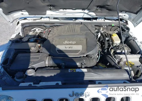 2016 Jeep Wrangler Unlimited Sahara z USA, uszkodzony, nr VIN 1C4BJWEGXGL202643